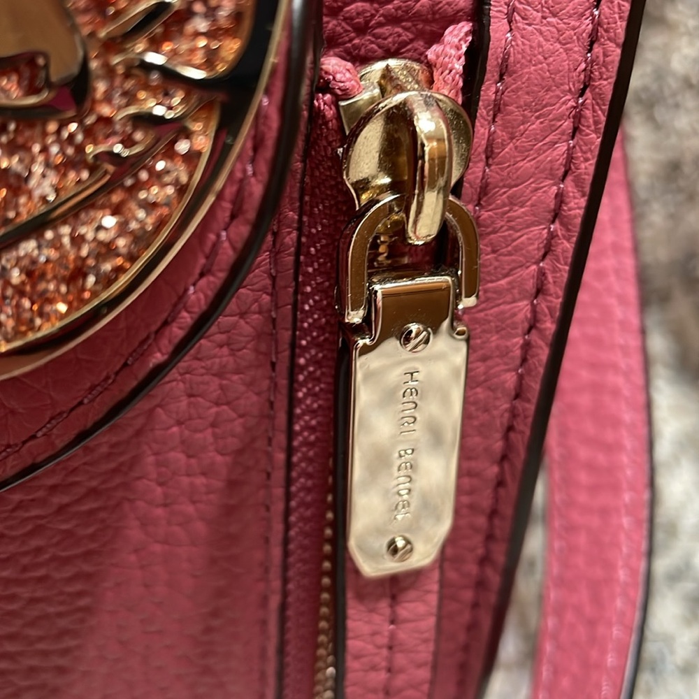 🔥 Henri Bendel Pink leather Mini Rivington with bag charm. - Picture 9 of 10
